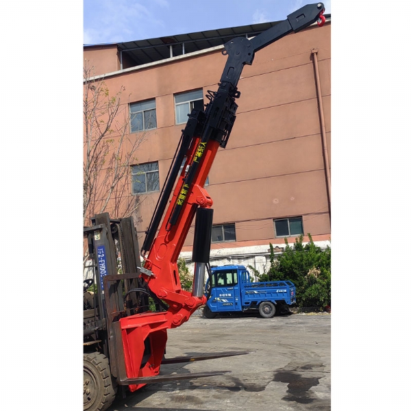 叉車(chē)飛臂吊改裝需要注意什么？如何選擇叉車(chē)吊臂？